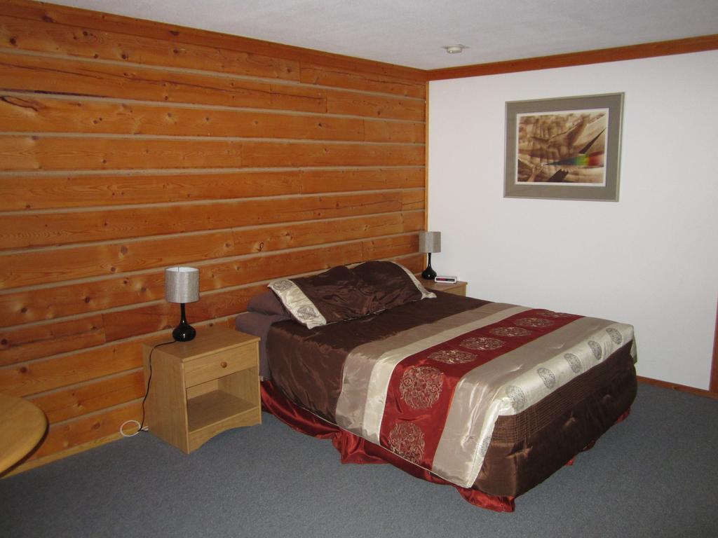 Spirit Lake Lodgeホワイトホース 部屋 写真