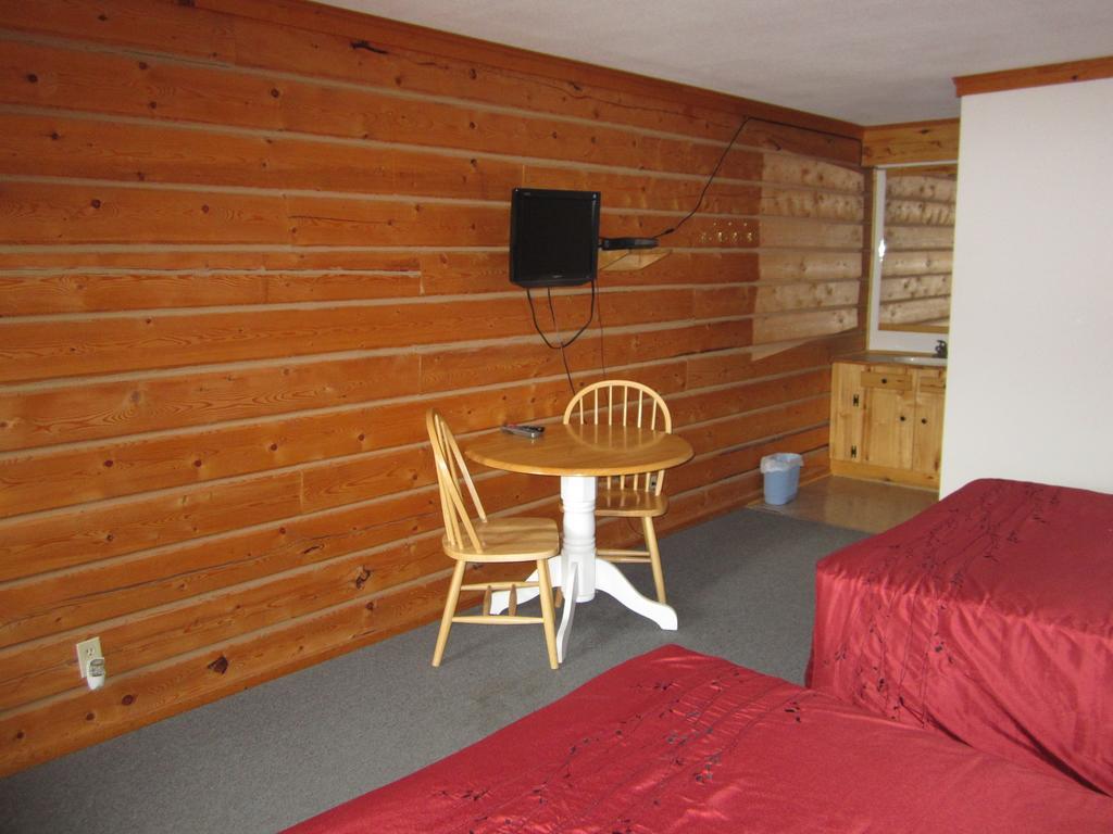 Spirit Lake Lodgeホワイトホース 部屋 写真
