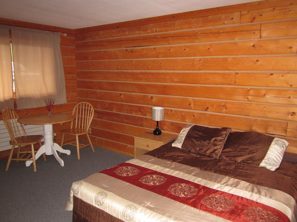 Spirit Lake Lodgeホワイトホース 部屋 写真