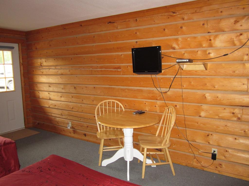 Spirit Lake Lodgeホワイトホース 部屋 写真